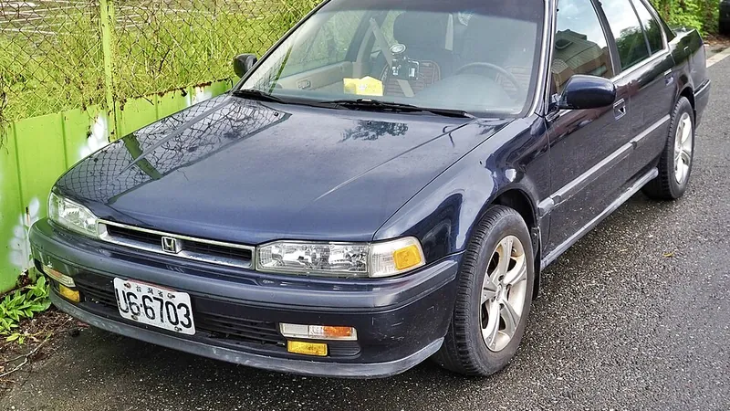 1990 Honda Accord CB3: 1990 Honda Accord EX (front)